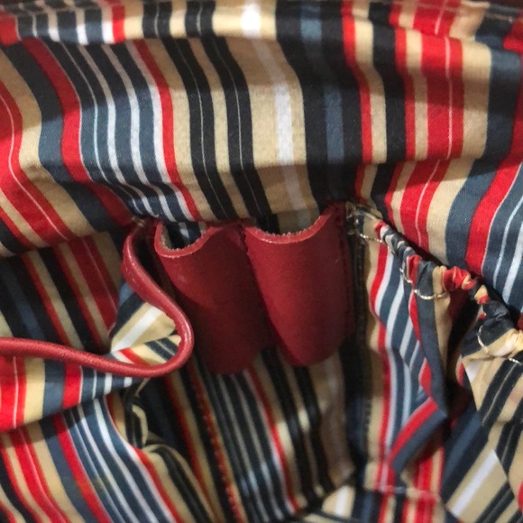 Like new MAXX New York Red Leather Shoulder Bag - Picture 8 of 8